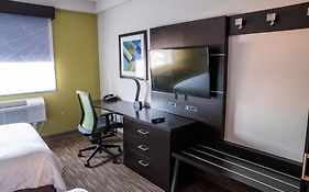 Holiday Inn Express Maspeth By Ihg